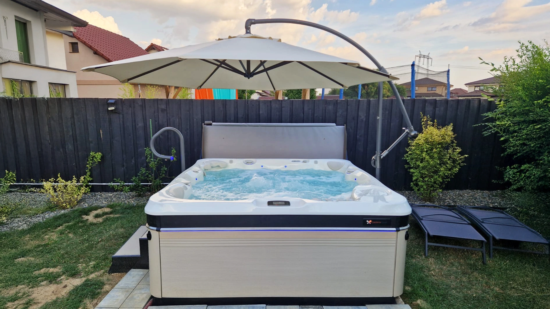 Cadă cu hidromasaj Caldera Spas® Geneva – Proiect Hidrostyle în Arad 1