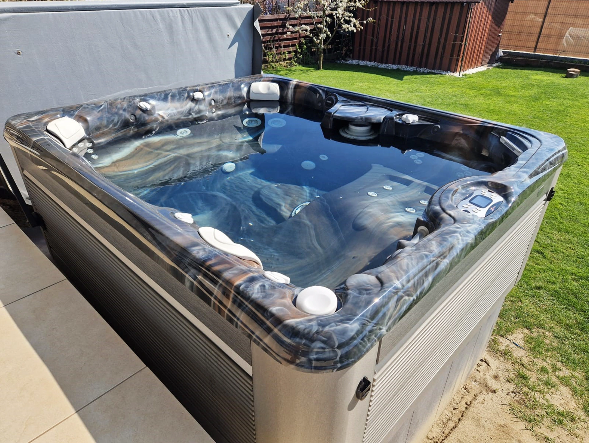 Jacuzzi Caldera Spas® Martinique – Proiect Hidrostyle în Alba Iulia 2