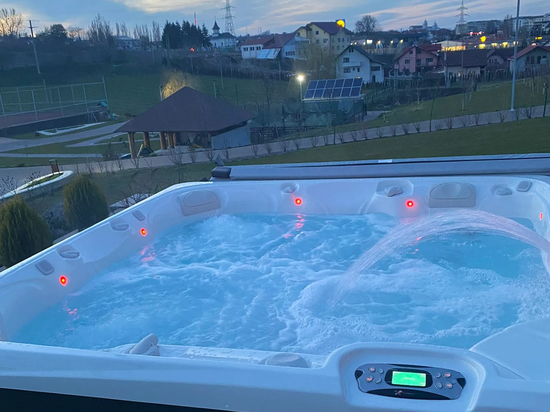 Cadă cu hidromasaj Caldera Spas® Seychelles – Suceava 3