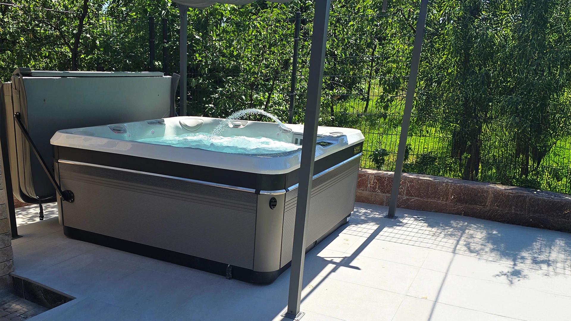 Cadă cu hidromasaj Caldera Spas® Tahitian – Proiect Hidrostyle în Reghin 3