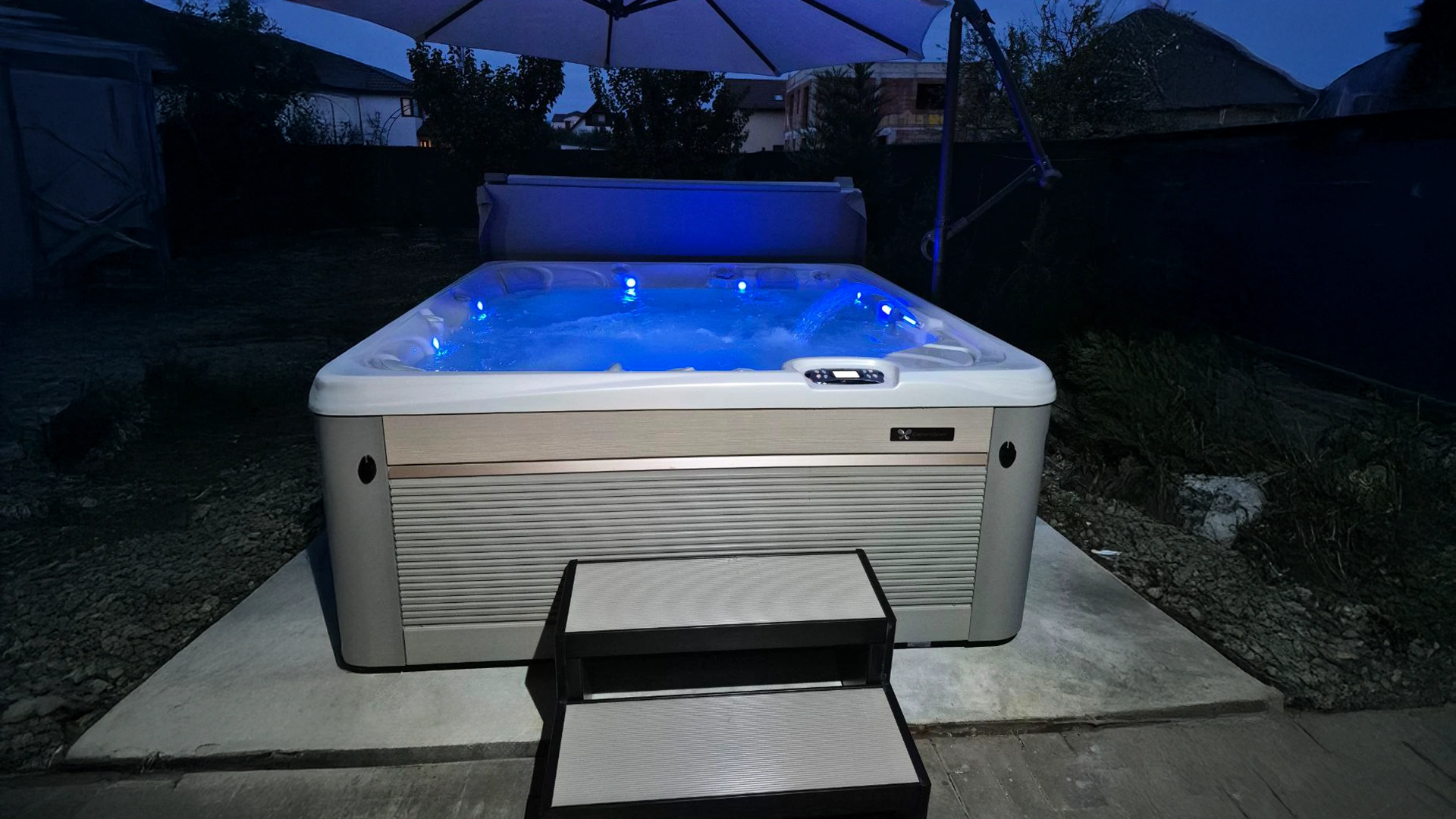 Cadă cu hidromasaj Caldera Spas® Seychelles – Proiect Hidrostyle în Timişoara 3