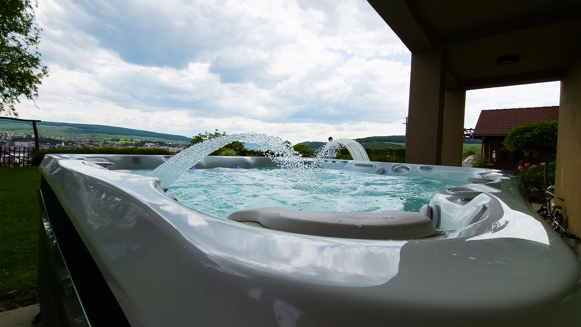 Cadă cu hidromasaj Caldera Spas® Cantabria – Harghita 3