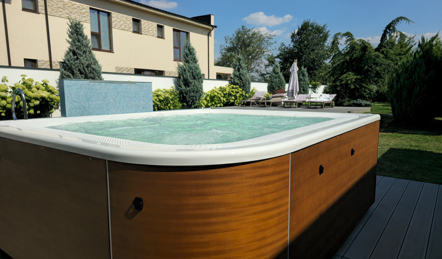 Cadă cu hidromasaj Jacuzzi® Virtus – Proiect Hidrostyle în Ilfov 2