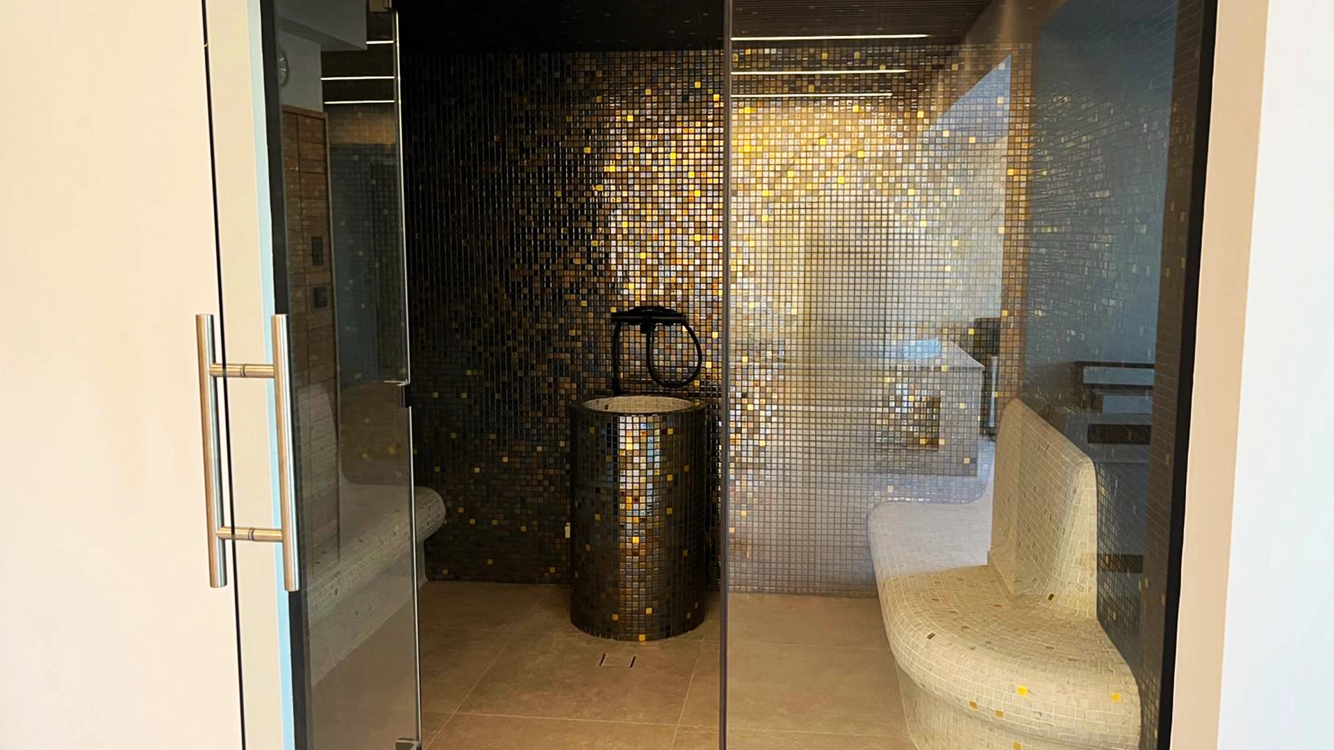 Centru de spa & wellness privat – Proiect Hidrostyle în Bucureşti 1