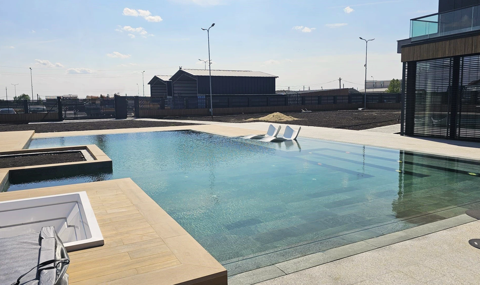 Piscină exterioară personalizată – Videle 1