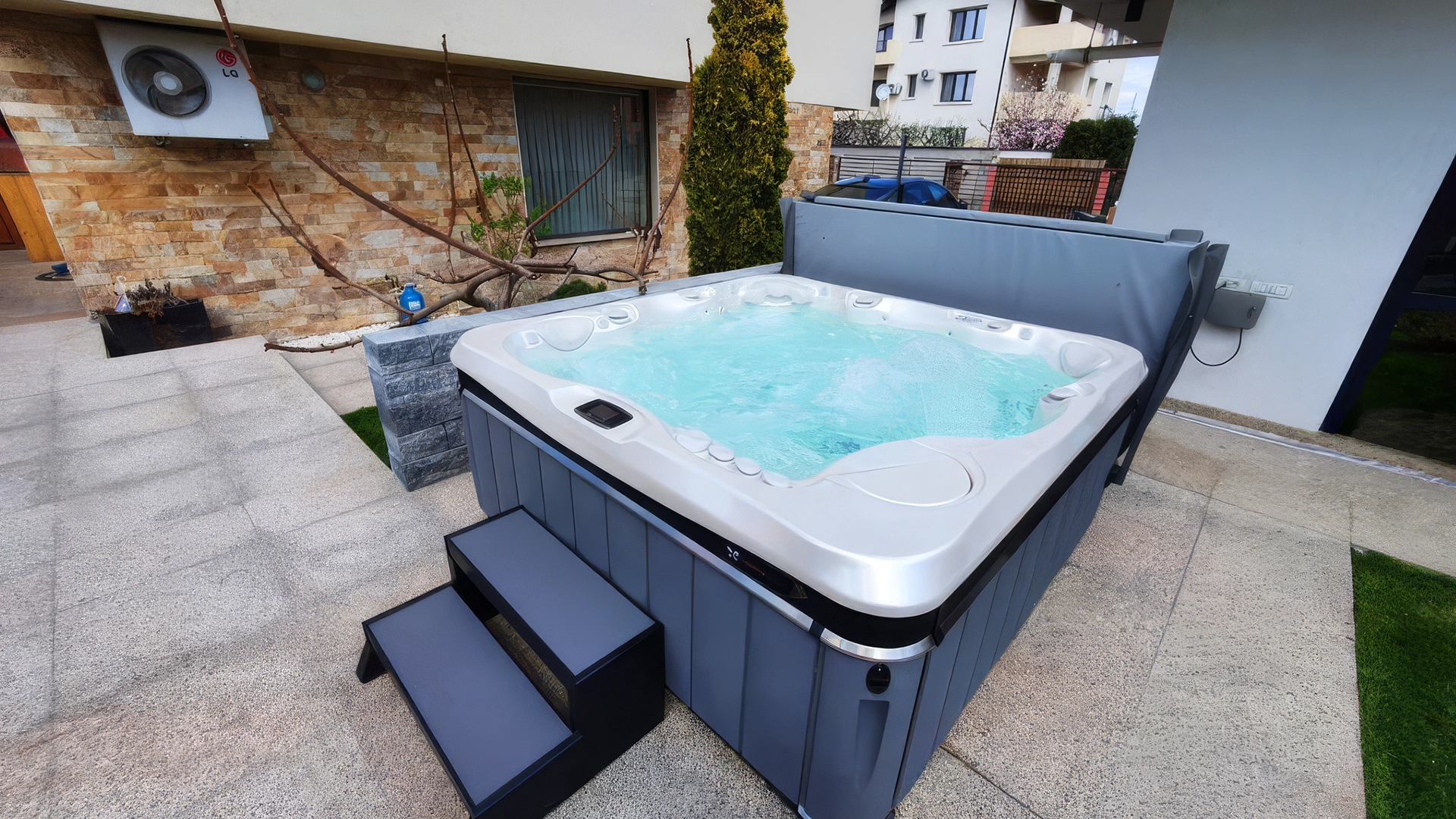 Jacuzzi de exterior Caldera Spas® Tahitian – Proiect Hidrostyle în Otopeni 2