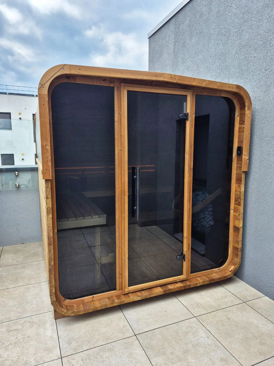 Saună de finlandeză exterior Auroom® Sola 210 – București 2